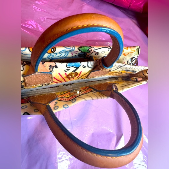 Dooney & Bourke Disney Mickey Mouse Sketch Bag COLLECTABLE & DISCONTINUED - Picture 4 of 10